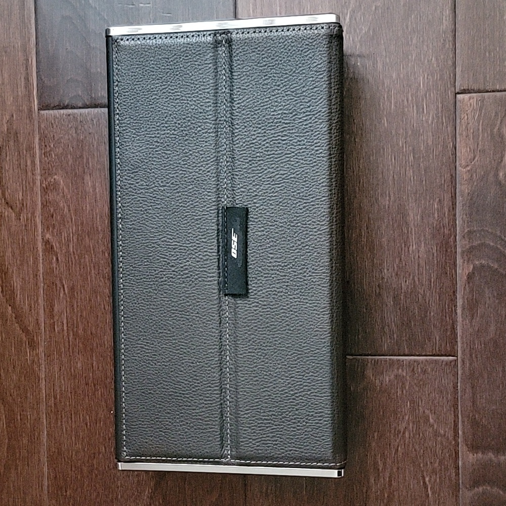 Bose SoundLink Wireless Mobile Speaker Model #404600, Black